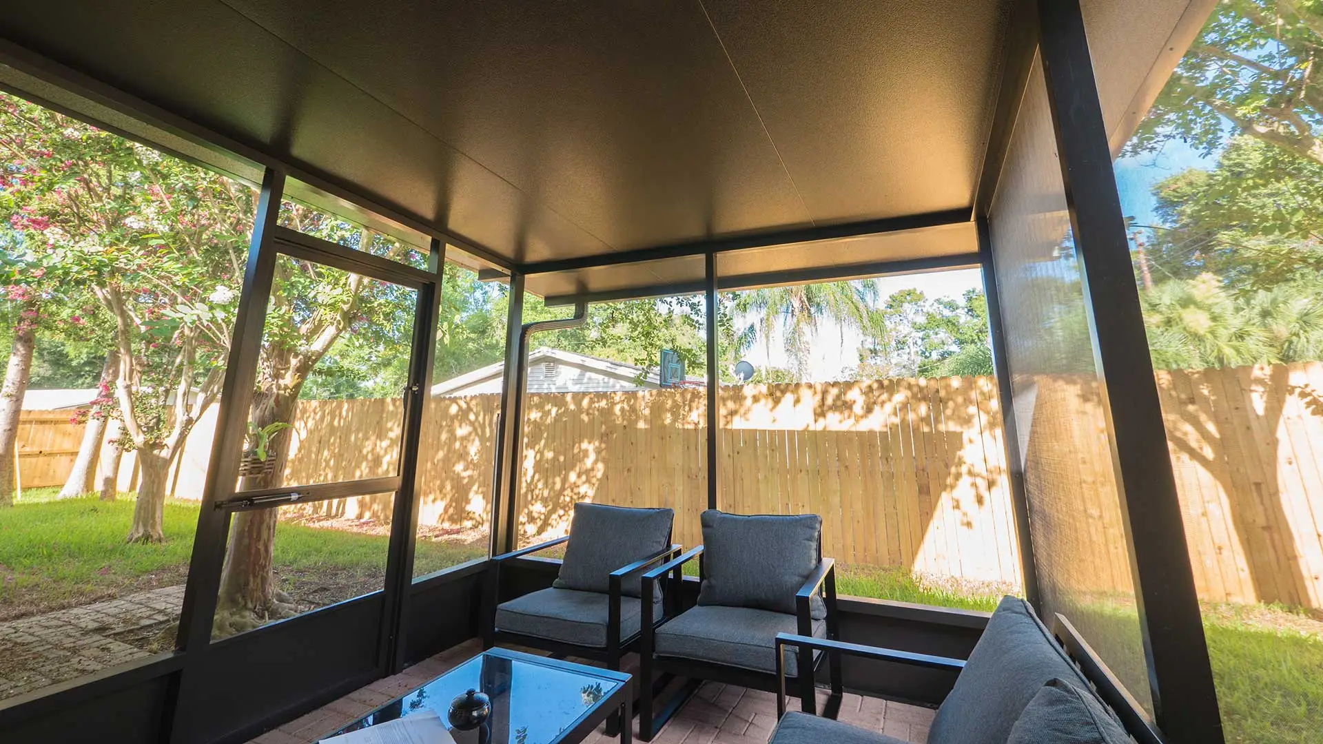 New screen room built onto a Lakeland, FL home by True Aluminum